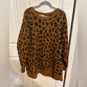 Oversized cheetah print tunic sweater